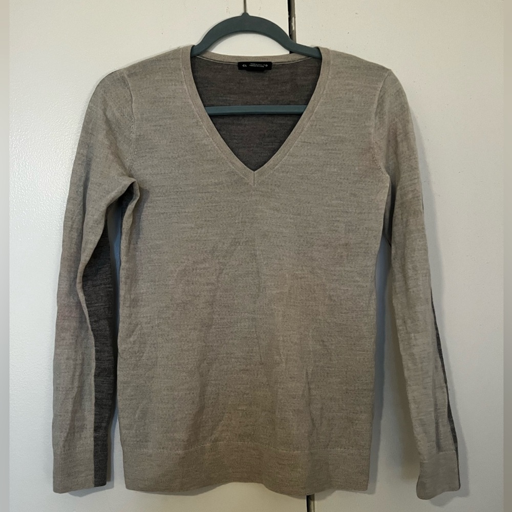 Club Monaco Two Tone Lightweight
Extrafine Merino Wool Top Sweater Size
S